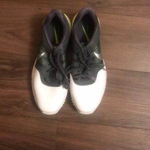 Nike Mens Golf Shoes size 13 NWOT